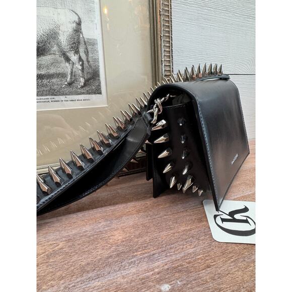 Alexander McQueen Black Leather Spiked Skull Bag NIB - Picture 5 of 8